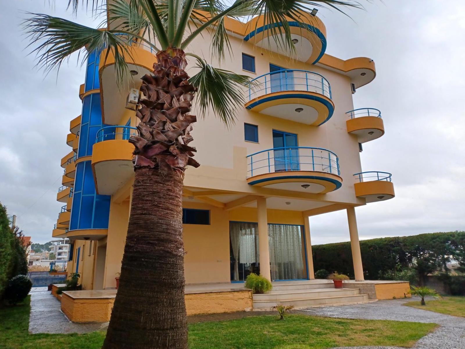 Eleart Aparthotel Golem  Ngoại thất bức ảnh